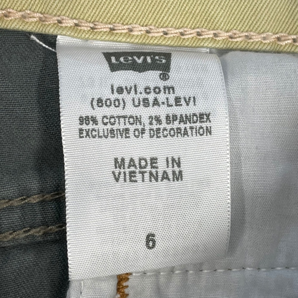 Levi Olive Green Tab Twills Stretch Chino Bermuda Shorts Womens 6 - Picture 4 of 9